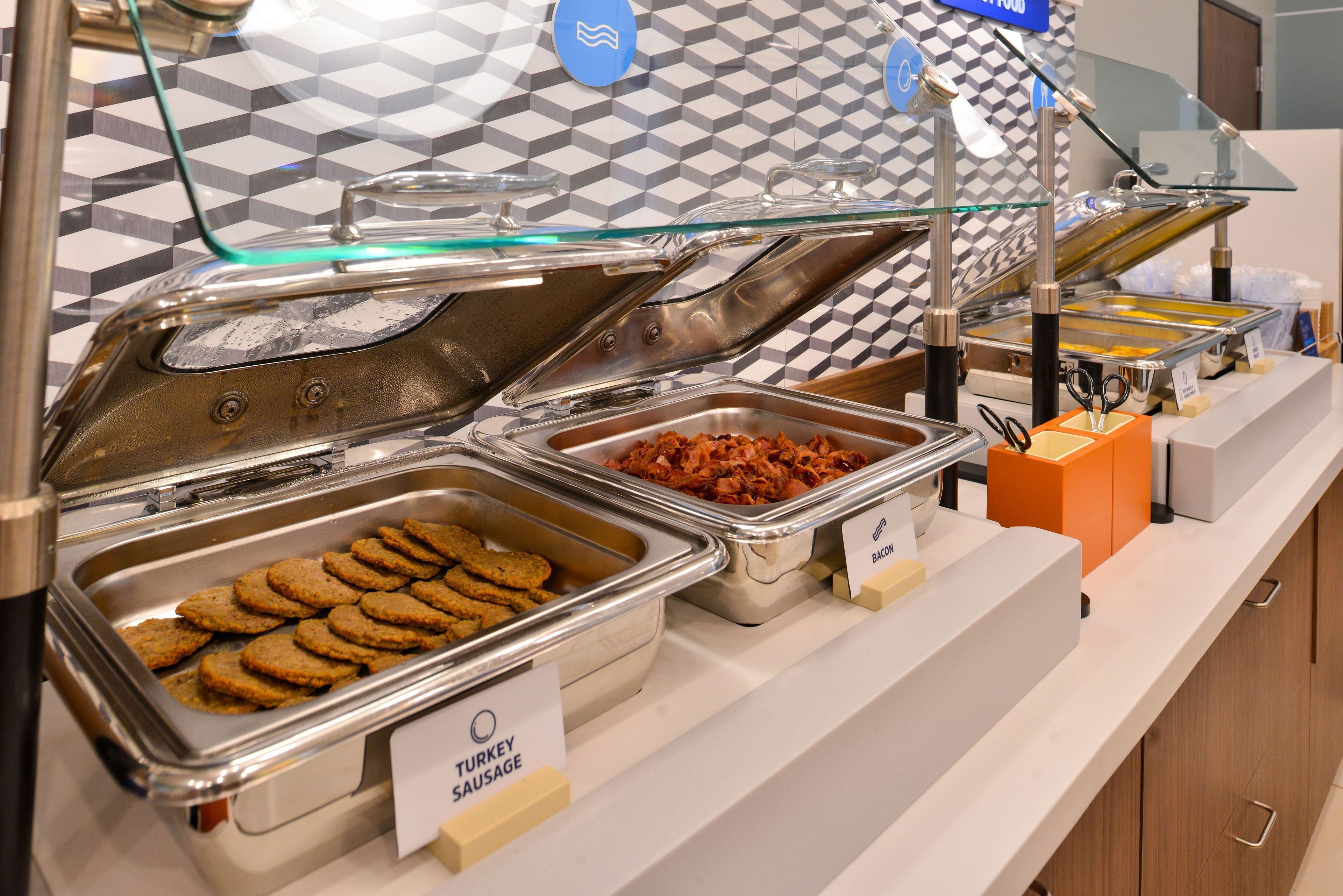 ホリデイ イン エクスプレス&スイーツ ブレーデントン イースト レイクウッド ランチ エクステリア 写真